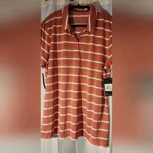 NIKE NWT WOMEN'S golf T shirt